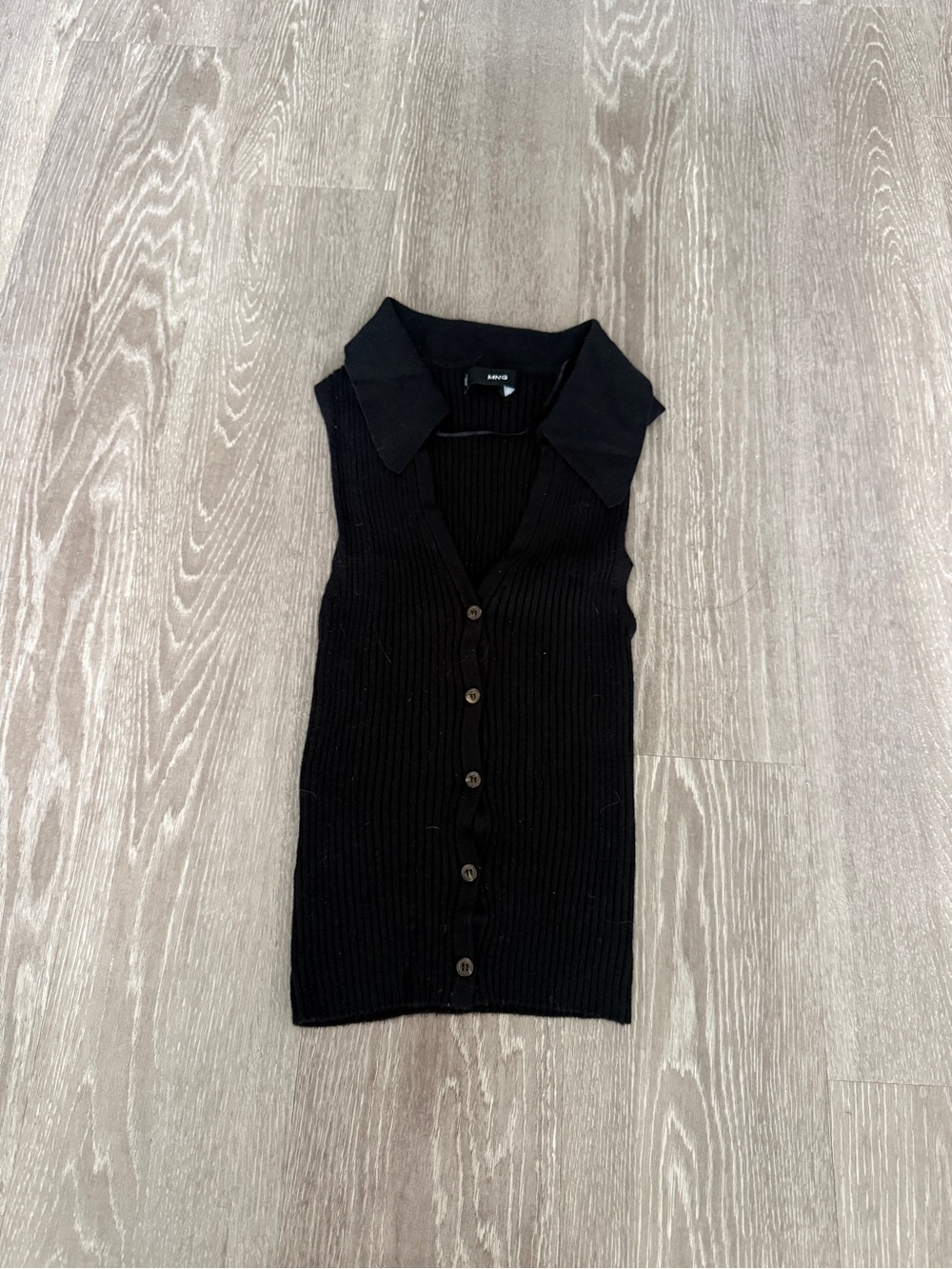 Mango Black Ribbed Sleeveless Button-Front Sweater XS